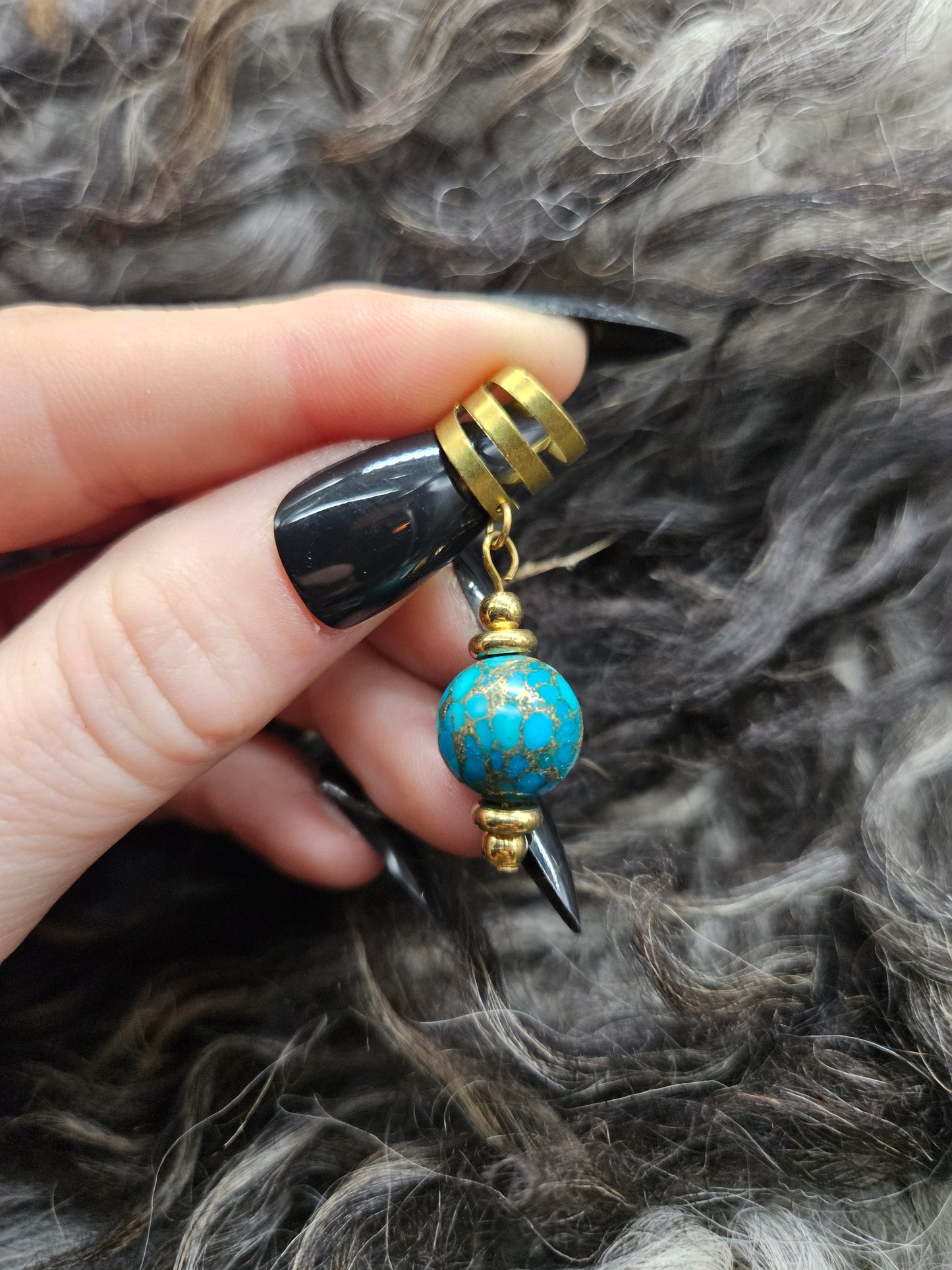 Lantern Earcuff