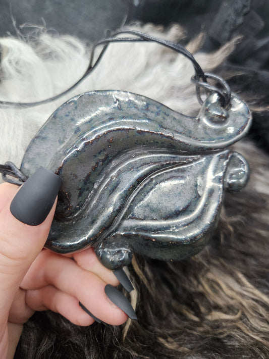 Eye Ceramic Pendant / Gunmetal