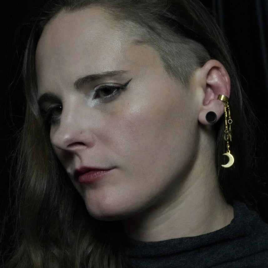 NYX Dangle Earcuff / Brass