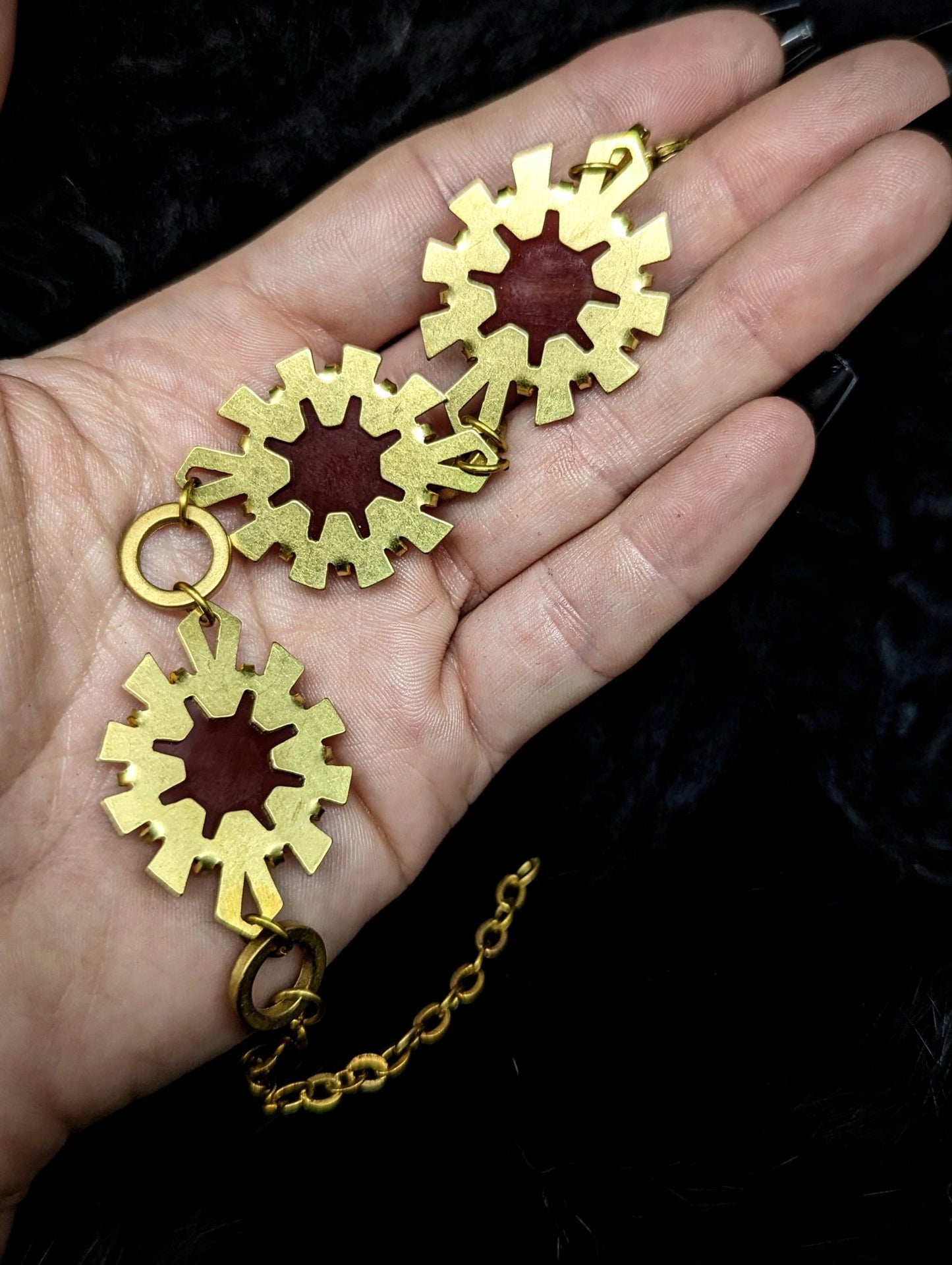DARKSTAR MACHINATIONS - ELIZABETH Bracelet / Red - Agate / Brass - bracelet