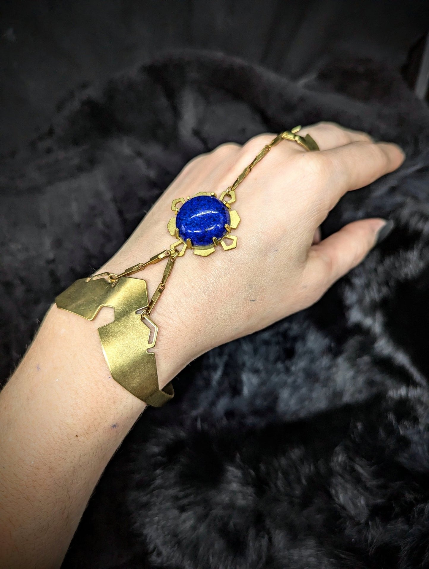 DARKSTAR MACHINATIONS - Single GEM Hand Piece / Brass / Lapis Lazuli - Hand Pieces