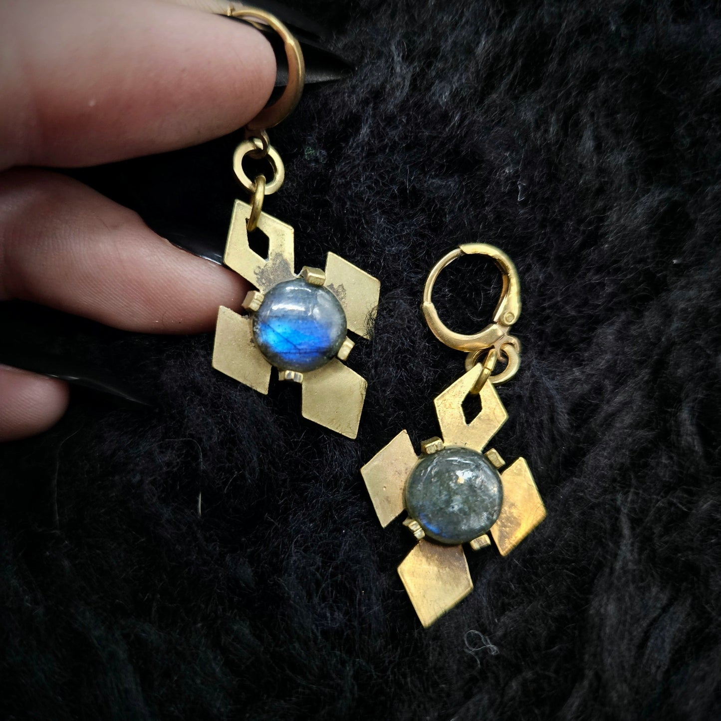 NOVA Earrings / Brass