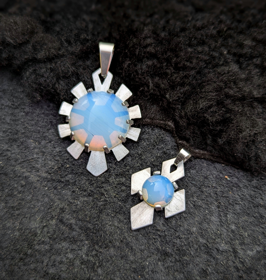 Mother Daugher Pendants / Aluminum