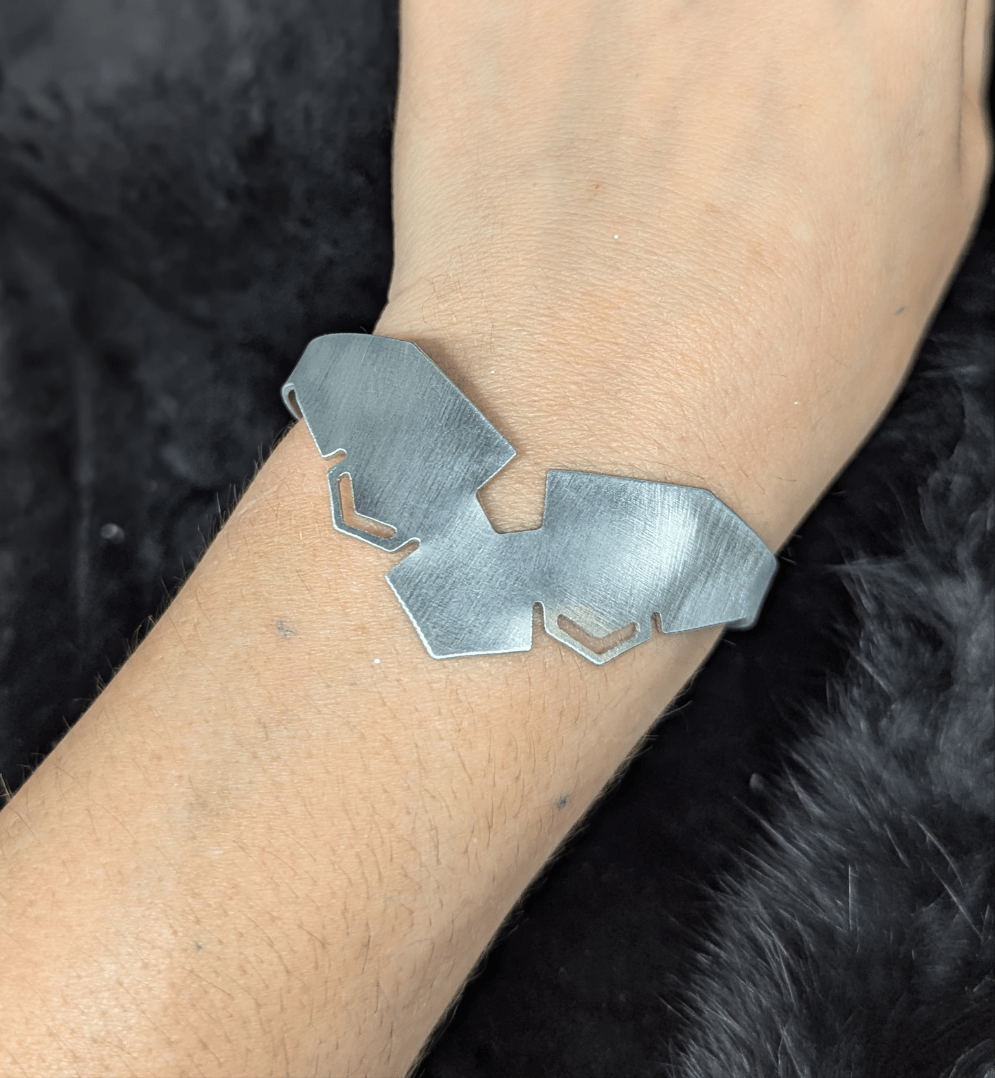 DARKSTAR MACHINATIONS - CHEVRON Cuff / Aluminum - bracelet