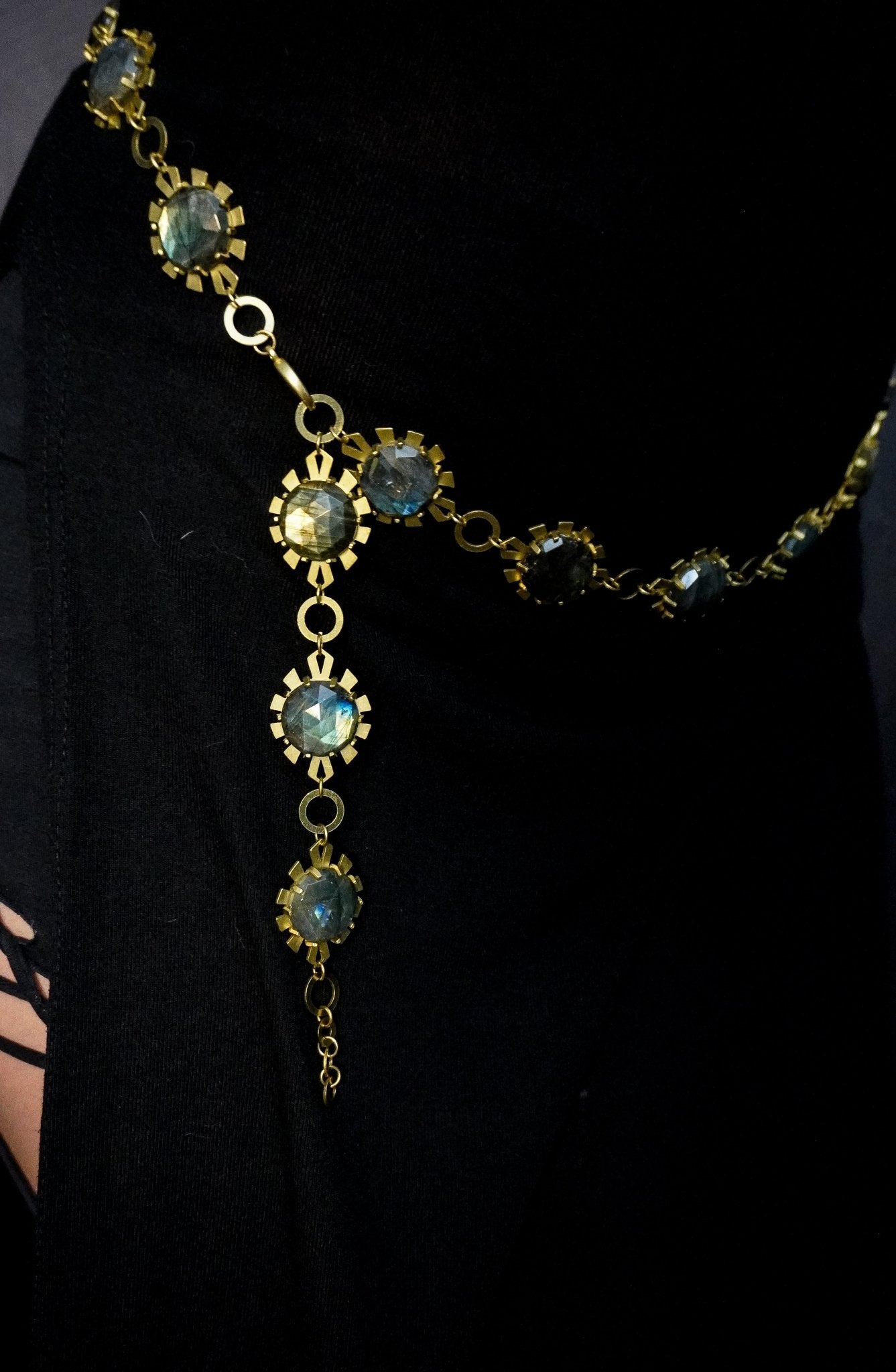 DARKSTAR MACHINATIONS - GWENEVERE Belt / Labradorite / Brass - Belly Chain