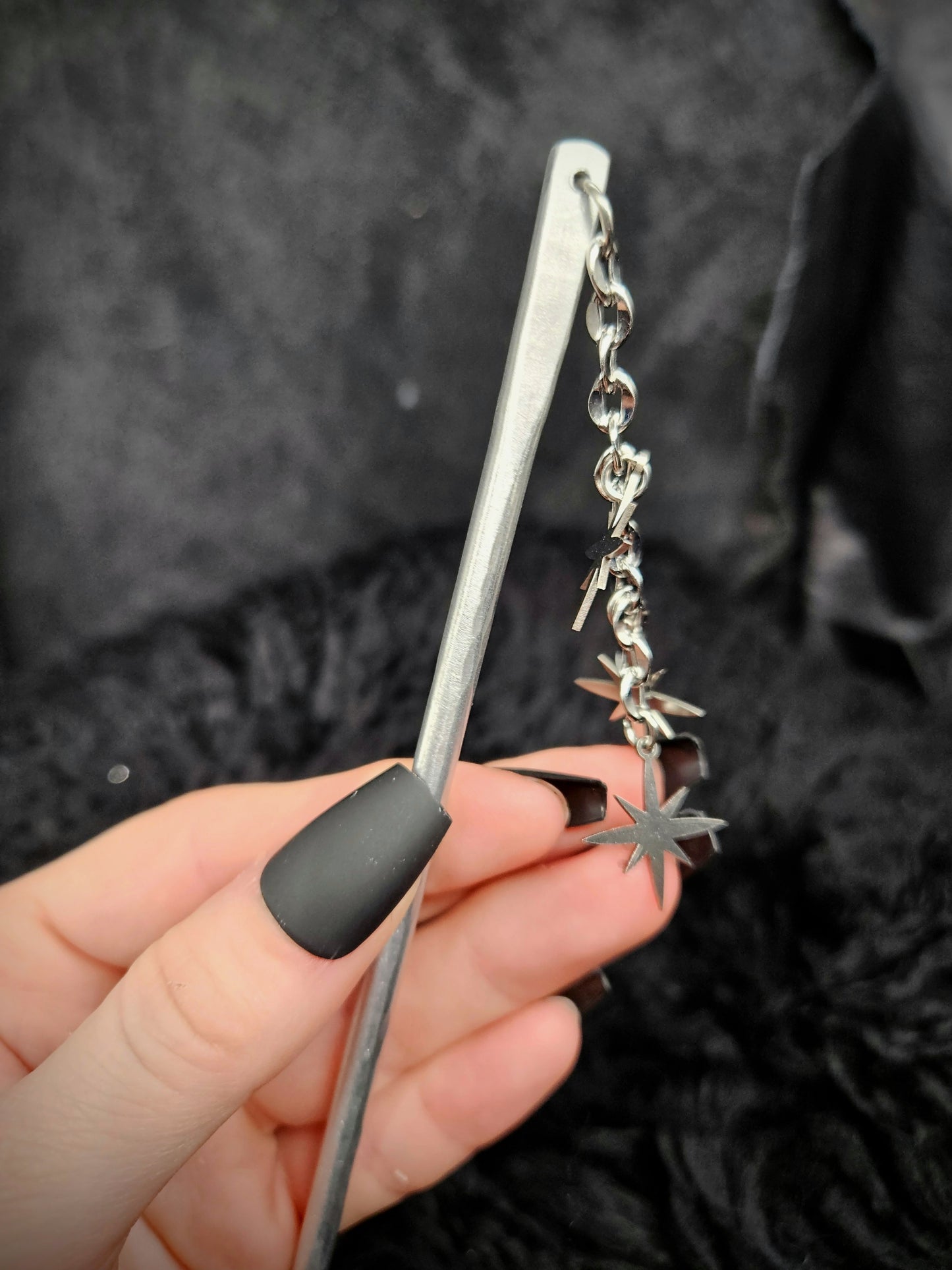 STARS Dangle Hair Stick / Aluminum