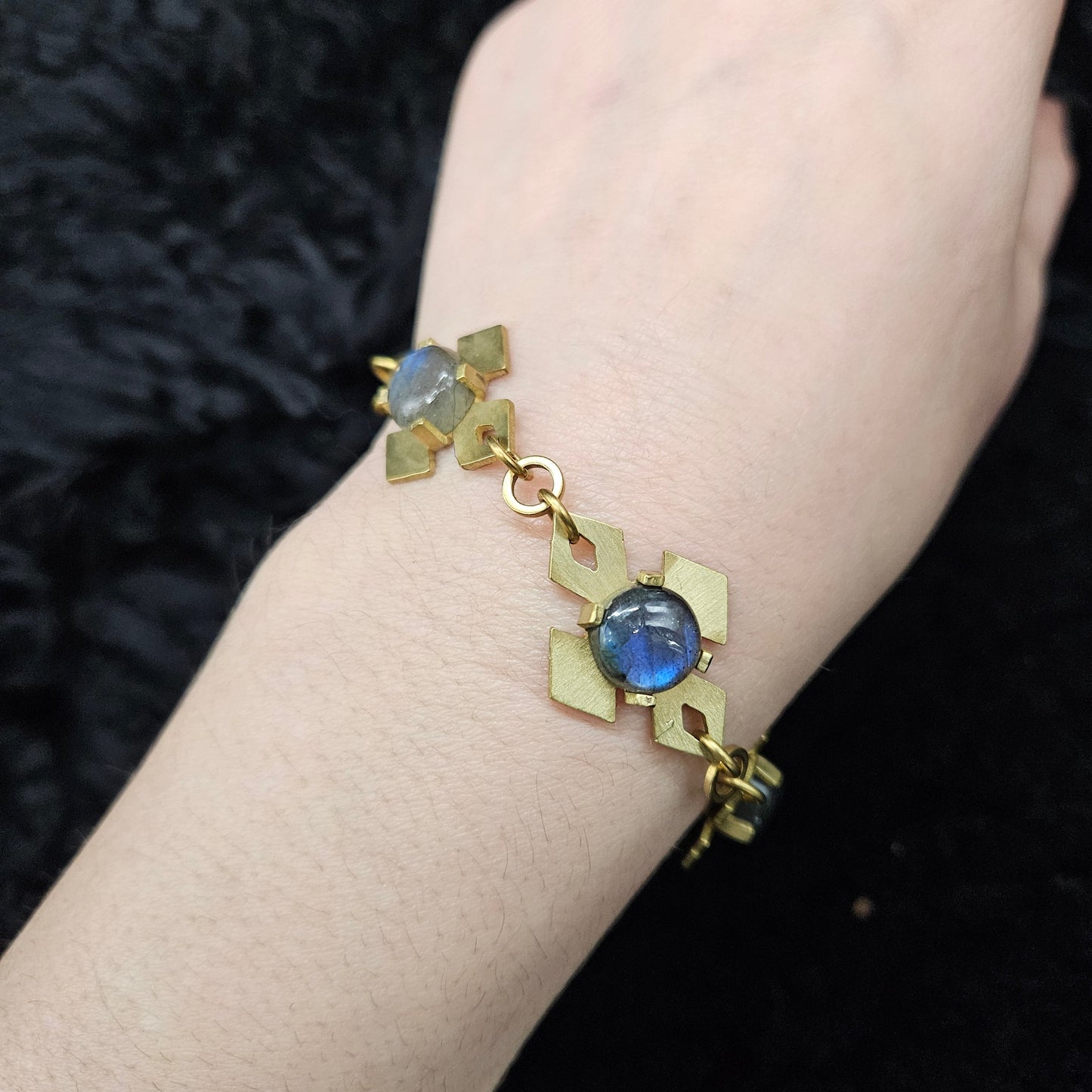 NOVA Bracelet / Brass