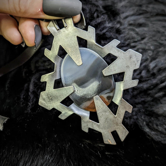 REGENCY Pendant / Agate / Black