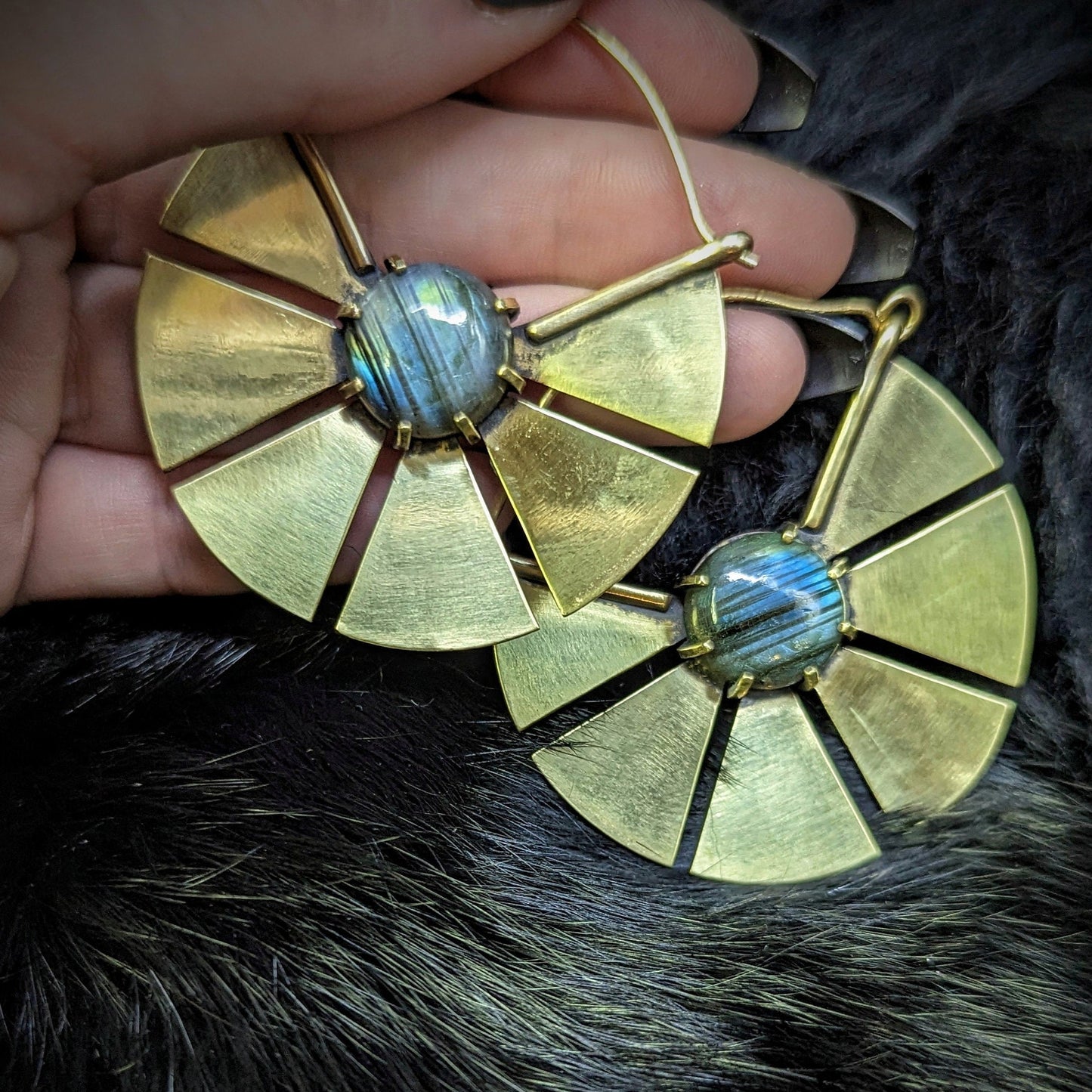REY Labradorite Earrings / Brass